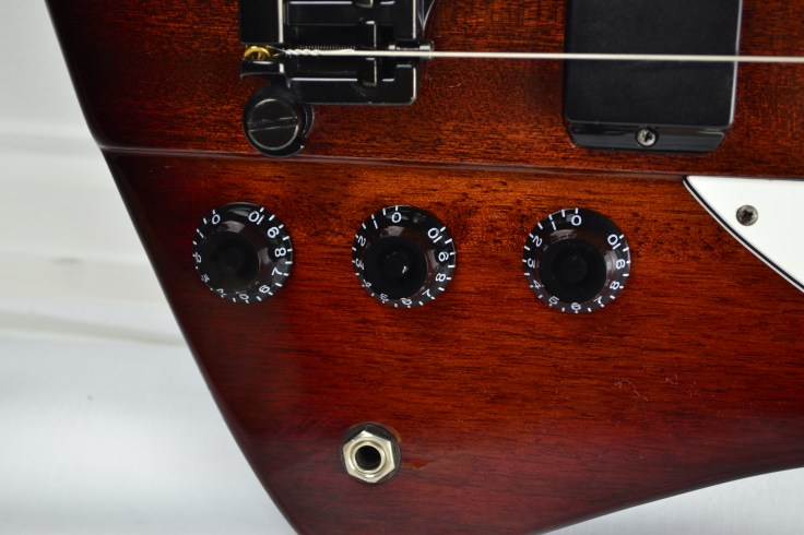 thunderbird bass control